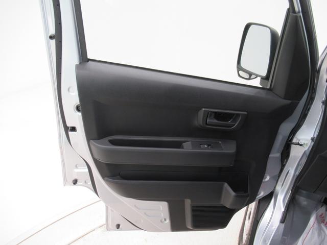 ハイゼットカーゴ デラックス　４ＷＤ　ＡＭ／ＦＭラジオ　両側スライドドア　オートライト　キーレスエントリー　アイドリングストップ　衝突被害軽減システム　レーンアシスト　オートマチックハイビーム　ティーゼットデオプラス（40枚目）