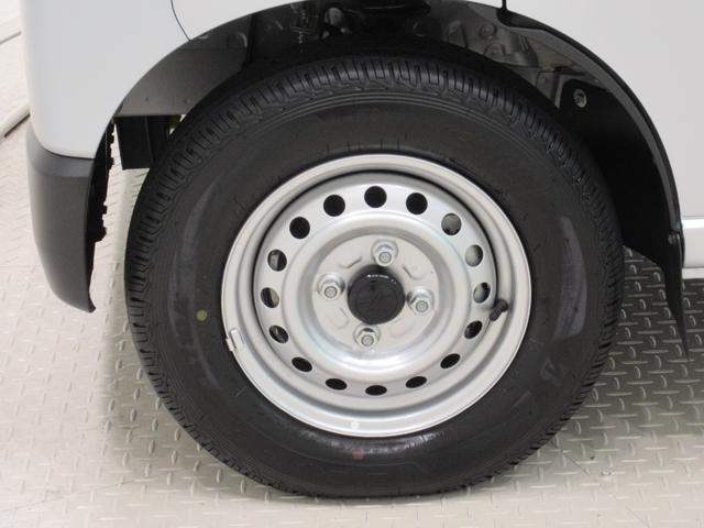 ハイゼットカーゴ デラックス　４ＷＤ　ＡＭ／ＦＭラジオ　両側スライドドア　オートライト　キーレスエントリー　アイドリングストップ　衝突被害軽減システム　レーンアシスト　オートマチックハイビーム　ティーゼットデオプラス（42枚目）