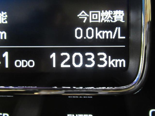 たとえばダイハツのお店にある、たくさんのスマアシ搭載車は、正常に作動する事をしっかり確認します。