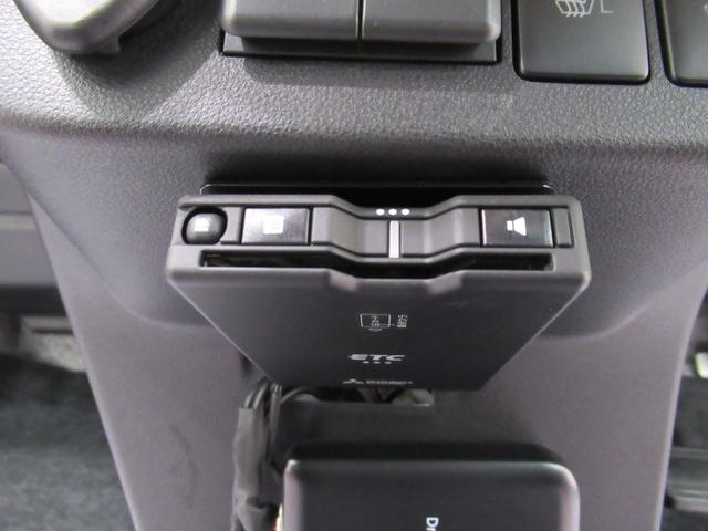 ダイハツ認定中古車は、「車両状態証明書」「約６０項目の徹底点検・整備」「内装の徹底清掃と洗浄」「１年間無償保証（車両本体価格３０万円以下の車両は３ヶ月または３０００ｋｍの保証）」が全車に付いています。