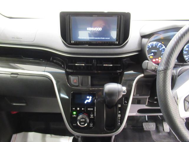 ムーヴ カスタムＸリミテッド　ＳＡ３　シートヒーター　オートライト　キーフリー　アイドリングストップ　電動格納式ドアミラー　衝突被害軽減システム　レーンアシスト　オートマチックハイビーム　ティーゼットデオプラス（15枚目）