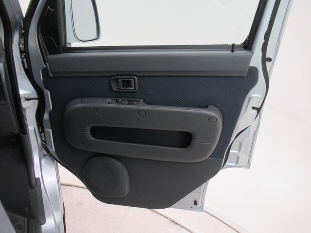 ピクシスバン クルーズ 4WD 両側スライドドア キーレスエントリー CDチューナー 電動格納式ドアミラー エアコン パワーステアリング パワーウィンドウ 運転席エアバッグ ABS ティーゼットデオプラス(41枚目)