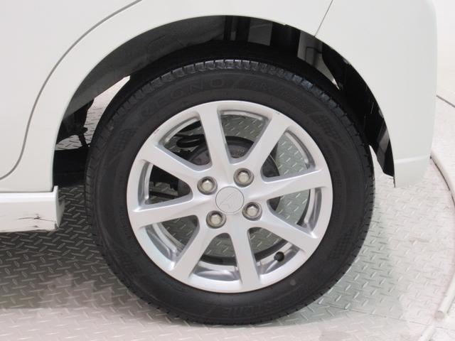 ムーヴ カスタムＧ　キーフリー　アイドリングストップ　ＣＤチューナー　電動格納式ドアミラー　エアコン　パワーステアリング　パワーウィンドウ　運転席エアバッグ　ＡＢＳ　ティーゼットデオプラス（7枚目）