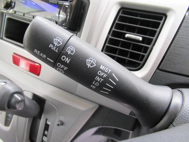 ムーヴ カスタムＧ　キーフリー　アイドリングストップ　ＣＤチューナー　電動格納式ドアミラー　エアコン　パワーステアリング　パワーウィンドウ　運転席エアバッグ　ＡＢＳ　ティーゼットデオプラス（16枚目）