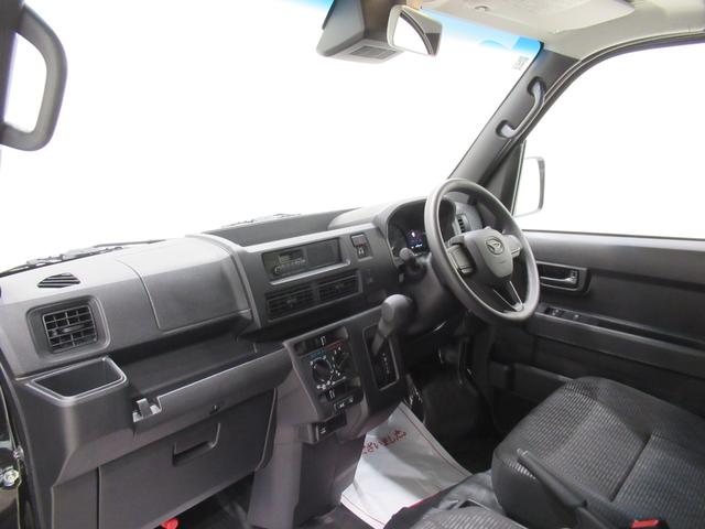 ハイゼットカーゴ デラックス 4WD AM/FMラジオ 両側スライドドア オートライト キーレスエントリー アイドリングストップ 衝突被害軽減システム レーンアシスト オートマチックハイビーム ティーゼットデオプラス(12枚目)