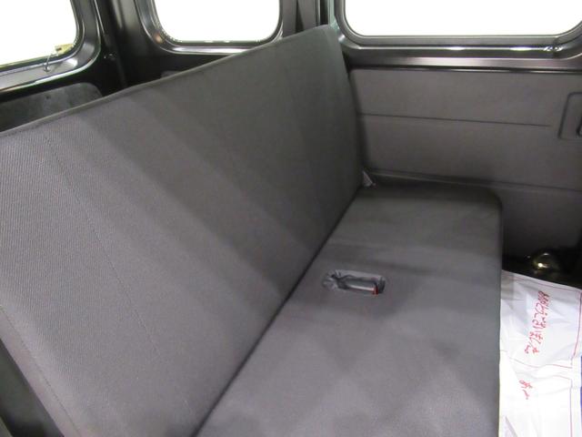 ハイゼットカーゴ デラックス 4WD AM/FMラジオ 両側スライドドア オートライト キーレスエントリー アイドリングストップ 衝突被害軽減システム レーンアシスト オートマチックハイビーム ティーゼットデオプラス(35枚目)