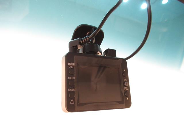 ムーヴ カスタムＸ　ＳＡ　オートライト　キーフリー　アイドリングストップ　電動格納式ドアミラー　衝突被害軽減システム　エアコン　パワーステアリング　パワーウィンドウ　運転席エアバッグ　ＡＢＳ　ティーゼットデオプラス（17枚目）