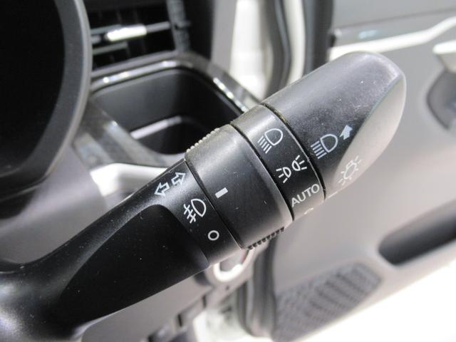 ムーヴ カスタムXリミテッド SA3 シートヒーター オートライト キーフリー アイドリングストップ USB入力端子 電動格納式ドアミラー 衝突被害軽減システム レーンアシスト オートマチックハイビーム ティーゼットデオプラス(21枚目)