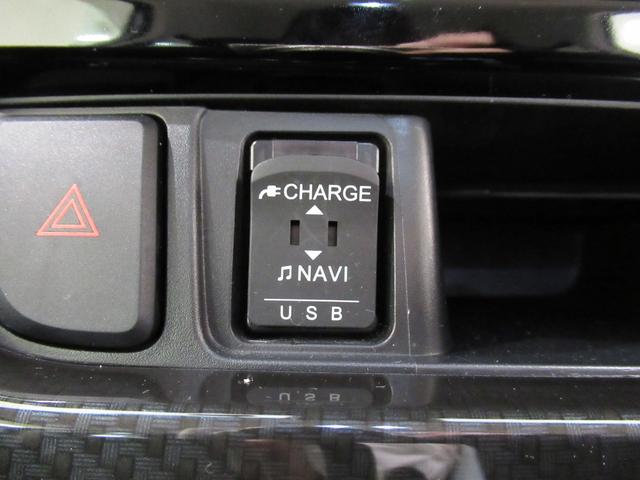 ダイハツ認定中古車は、「車両状態証明書」「約６０項目の徹底点検・整備」「内装の徹底清掃と洗浄」「１年間無償保証（車両本体価格３０万円以下の車両は３ヶ月または３０００ｋｍの保証）」が全車に付いています。