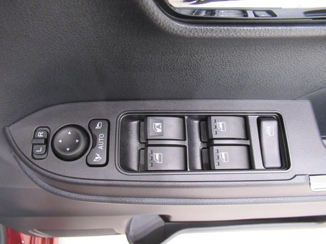 タント カスタムＲＳ　パノラマモニター　９インチディスプレイオーディオ　ドライブレコーダー　両側パワースライドドア　シートヒーター　ＵＳＢ入力端子　Ｂｌｕｅｔｏｏｔｈ　オートライト　キーフリー　アイドリングストップ（16枚目）