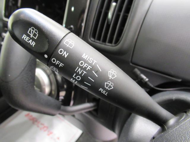 ダイハツディーラーでは「ダイハツ認定中古車」という基準を設け、車選びに詳しくないお客様でも「安心して選べる」をご提供しています。