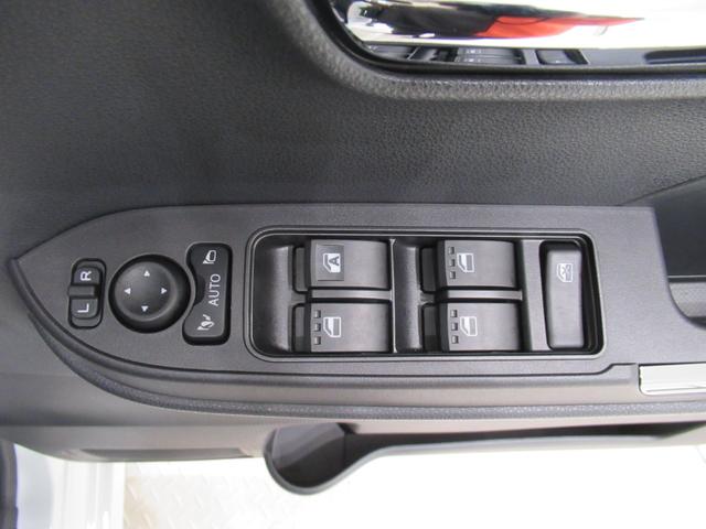 タント カスタムＲＳ　パノラマモニター　１０インチナビ　ドライブレコーダー　両側パワースライドドア　シートヒーター　ＵＳＢ入力端子　Ｂｌｕｅｔｏｏｔｈ　オートライト　キーフリー　アイドリングストップ　ティーゼットデオプラス（16枚目）