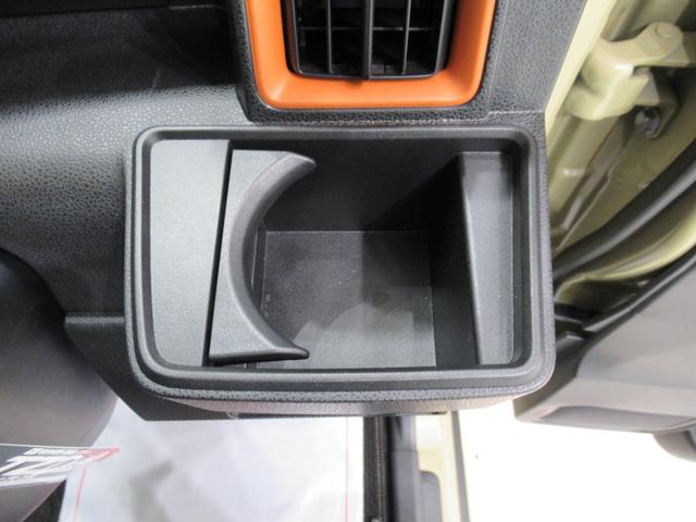 タント ファンクロスターボ　バックモニター　９インチディスプレイオーディオ　ドライブレコーダー　両側パワースライドドア　シートヒーター　ＵＳＢ入力端子　Ｂｌｕｅｔｏｏｔｈ　オートライト　キーフリー　アイドリングストップ（36枚目）