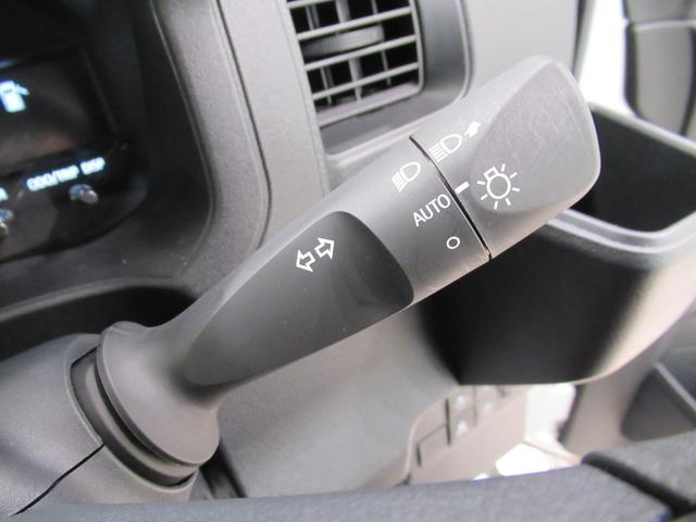 ハイゼットカーゴ スペシャル　ＡＭ／ＦＭラジオ　両側スライドドア　オートライト　アイドリングストップ　衝突被害軽減システム　レーンアシスト　オートマチックハイビーム　ティーゼットデオプラス（18枚目）