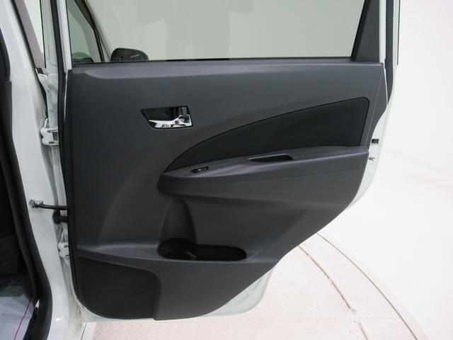 ムーヴ カスタムＸ　ＳＡ　オートライト　キーフリー　アイドリングストップ　電動格納式ドアミラー　衝突被害軽減システム　レーンアシスト　エアコン　パワーステアリング　パワーウィンドウ　運転席エアバッグ　ＡＢＳ（40枚目）