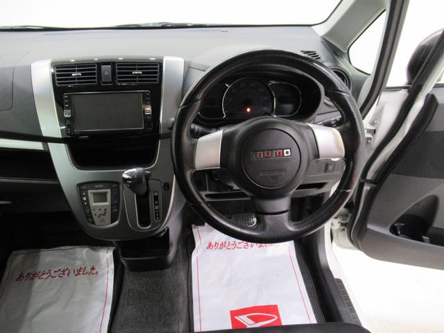 ムーヴ カスタムＲＳ　オートライト　キーフリー　アイドリングストップ　電動格納式ドアミラー　エアコン　パワーステアリング　パワーウィンドウ　運転席エアバッグ　ＡＢＳ　ティーゼットデオプラス（11枚目）