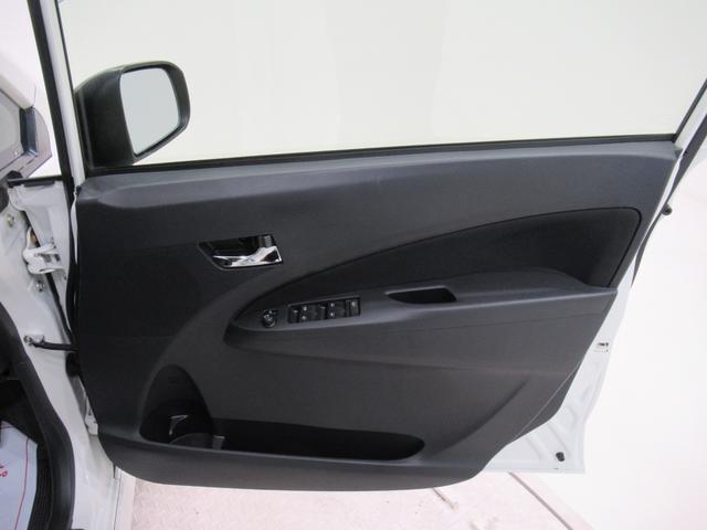 ムーヴ カスタムＲＳ　オートライト　キーフリー　アイドリングストップ　電動格納式ドアミラー　エアコン　パワーステアリング　パワーウィンドウ　運転席エアバッグ　ＡＢＳ　ティーゼットデオプラス（38枚目）