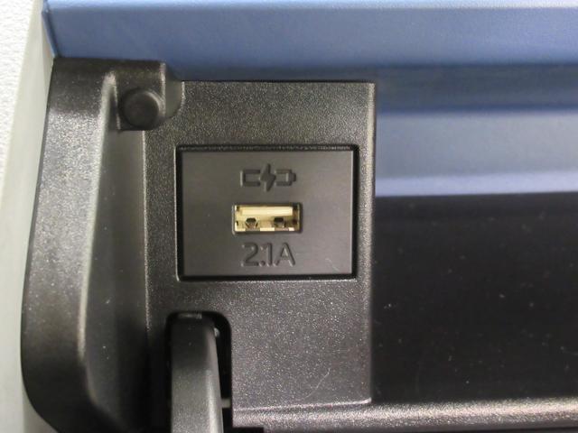 タント カスタムＲＳセレクション　シートヒーター　両側パワースライドドア　オートライト　キーフリー　アイドリングストップ　バックモニター　ナビ　ＵＳＢ入力端子　Ｂｌｕｅｔｏｏｔｈ　ティーゼットデオプラス（25枚目）