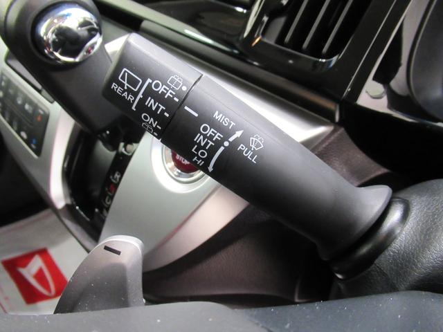 Ｎ－ＷＧＮカスタム Ｇ・ターボパッケージ　オートライト　キーフリー　電動格納式ドアミラー　エアコン　パワーステアリング　パワーウィンドウ　運転席エアバッグ　ＡＢＳ　ティーゼットデオプラス（18枚目）