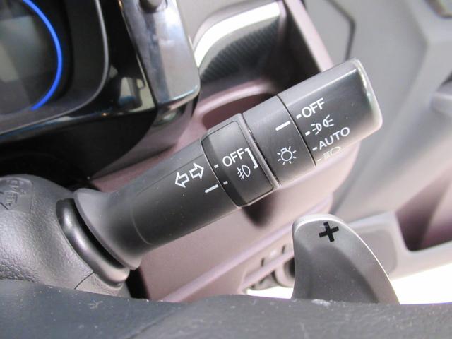 Ｎ－ＷＧＮカスタム Ｇ・ターボパッケージ　オートライト　キーフリー　電動格納式ドアミラー　エアコン　パワーステアリング　パワーウィンドウ　運転席エアバッグ　ＡＢＳ　ティーゼットデオプラス（19枚目）