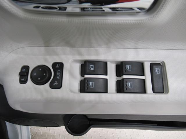 ムーヴキャンバス ストライプスＧ　パノラマモニター　７インチナビ　両側パワースライドドア　シートヒーター　ＵＳＢ入力端子　Ｂｌｕｅｔｏｏｔｈ　ホッとカップホルダー　オートライト　キーフリー　アイドリングストップ　ティーゼットデオプラス（16枚目）