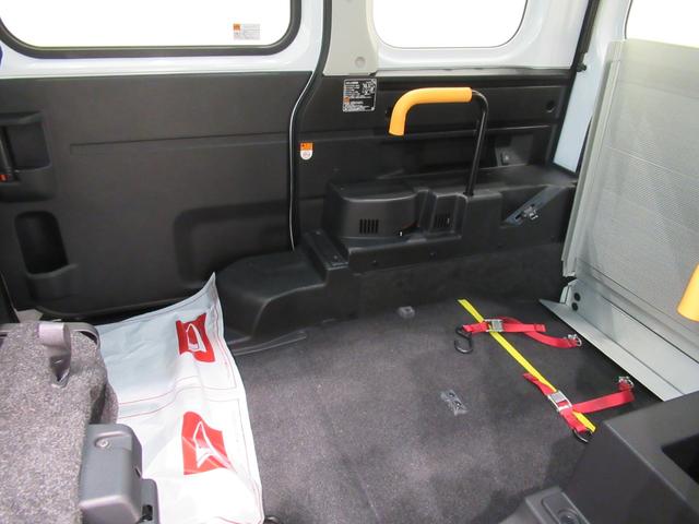 アトレー スローパー　ＬＥＤヘッドランプ　両側パワースライドドア　オートライト　キーフリー　アイドリングストップ　バックモニター　ディスプレイオーディオ　ＵＳＢ入力端子　Ｂｌｕｅｔｏｏｔｈ　ティーゼットデオプラス（41枚目）