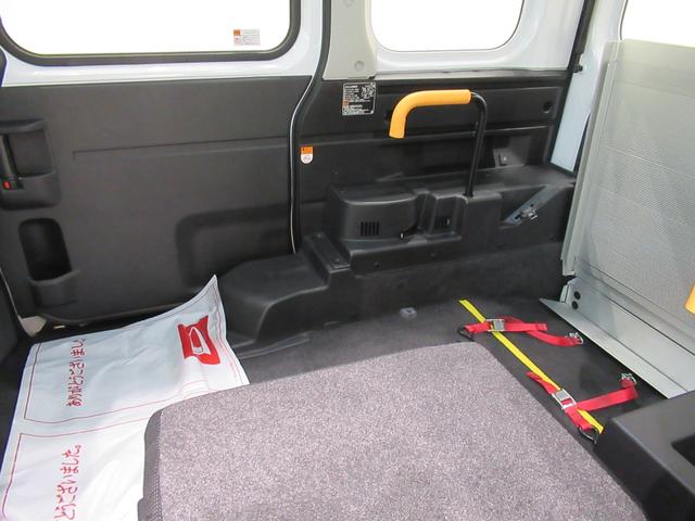 アトレー スローパー　ＬＥＤヘッドランプ　両側パワースライドドア　オートライト　キーフリー　アイドリングストップ　バックモニター　ディスプレイオーディオ　ＵＳＢ入力端子　Ｂｌｕｅｔｏｏｔｈ　ティーゼットデオプラス（42枚目）