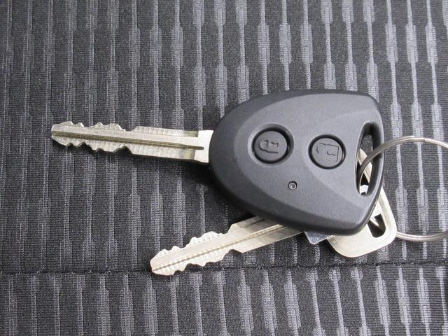 ハイゼットカーゴ デラックス AM/FMラジオ 両側スライドドア オートライト キーレスエントリー アイドリングストップ 衝突被害軽減システム レーンアシスト オートマチックハイビーム ティーゼットデオプラス(44枚目)