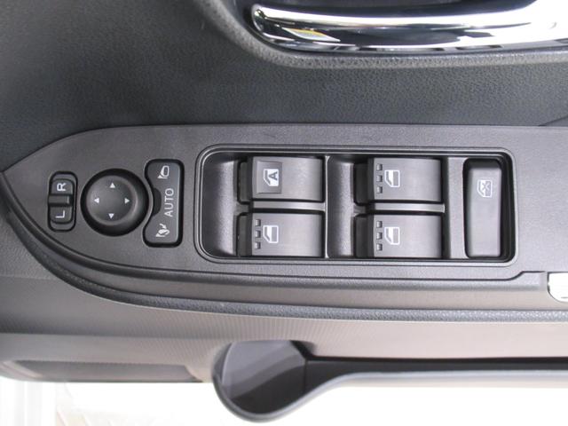 タント カスタムＲＳ　両側パワースライドドア　シートヒーター　ＵＳＢ入力端子　オートライト　キーフリー　アイドリングストップ　衝突被害軽減システム　レーンアシスト　オートマチックハイビーム　ティーゼットデオプラス（15枚目）