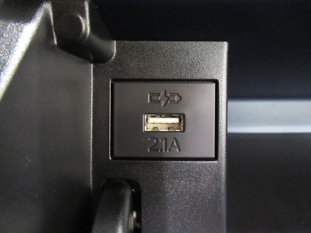 タント カスタムＲＳ　両側パワースライドドア　シートヒーター　ＵＳＢ入力端子　オートライト　キーフリー　アイドリングストップ　衝突被害軽減システム　レーンアシスト　オートマチックハイビーム　ティーゼットデオプラス（18枚目）