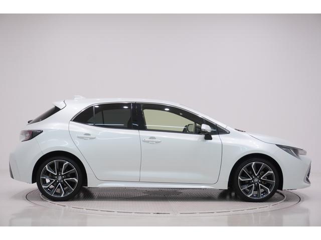 カローラスポーツ Ｇ　Ｚ　シートヒーター　オートライト　キーフリー　ＵＳＢ入力端子　電動格納式ドアミラー　エアコン　パワーステアリング　パワーウィンドウ　運転席エアバッグ　ＡＢＳ　ティーゼットデオプラス（5枚目）