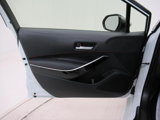 カローラスポーツ Ｇ　Ｚ　シートヒーター　オートライト　キーフリー　ＵＳＢ入力端子　電動格納式ドアミラー　エアコン　パワーステアリング　パワーウィンドウ　運転席エアバッグ　ＡＢＳ　ティーゼットデオプラス（50枚目）