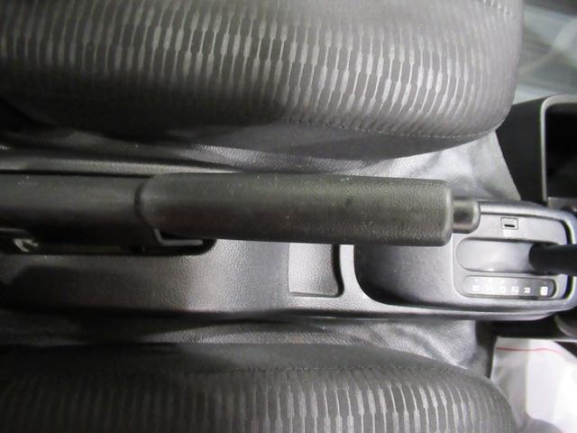 ハイゼットトラック ジャンボエクストラ　ＬＥＤヘッドランプ　４ＷＤ　荷台作業灯　オートライト　キーフリー　アイドリングストップ　バックモニター　ナビ　ＵＳＢ入力端子　Ｂｌｕｅｔｏｏｔｈ　ティーゼットデオプラス（25枚目）