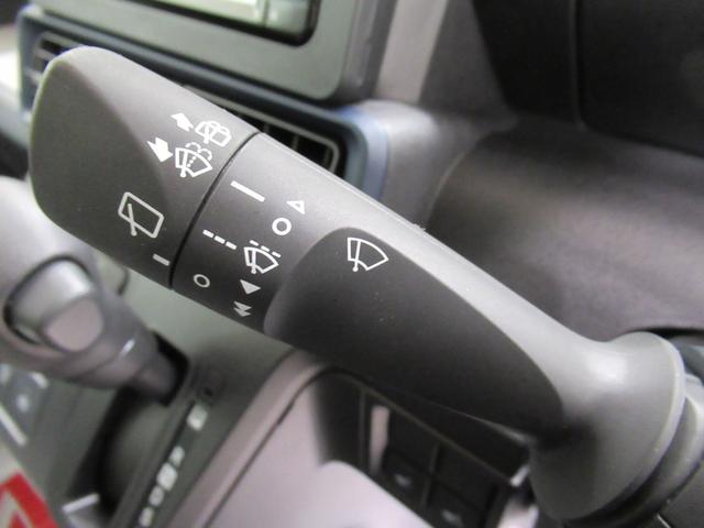 タント Ｘ　バックモニター　７インチナビ　左側パワースライドドア　シートヒーター　ＵＳＢ入力端子　Ｂｌｕｅｔｏｏｔｈ　オートライト　キーフリー　アイドリングストップ　ティーゼットデオプラス（21枚目）