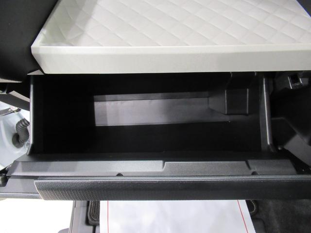 タント Ｘ　シートヒーター　両側パワースライドドア　オートライト　キーフリー　アイドリングストップ　パノラマモニター　ナビ　ドライブレコーダー　ＵＳＢ入力端子　Ｂｌｕｅｔｏｏｔｈ　ティーゼットデオプラス（32枚目）