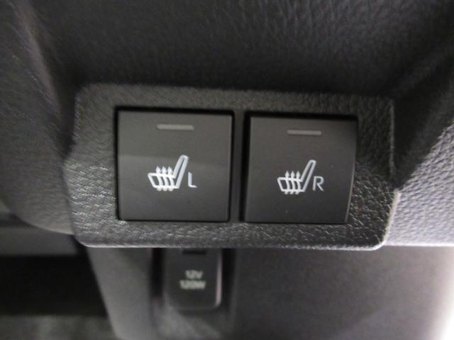 ムーヴキャンバス ストライプスＧ　両側パワースライドドア　シートヒーター　ＵＳＢ入力端子　ホッとカップホルダー　オートライト　キーフリー　アイドリングストップ　衝突被害軽減システム　レーンアシスト　オートマチックハイビーム（17枚目）