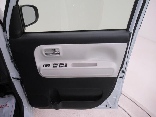 ムーヴキャンバス ストライプスＧ　両側パワースライドドア　シートヒーター　ＵＳＢ入力端子　ホッとカップホルダー　オートライト　キーフリー　アイドリングストップ　衝突被害軽減システム　レーンアシスト　オートマチックハイビーム（41枚目）