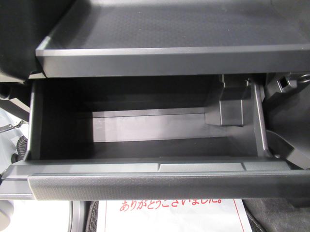 タント カスタムＸ　パノラマモニター　７インチナビ　ドライブレコーダー　両側パワースライドドア　シートヒーター　ＵＳＢ入力端子　Ｂｌｕｅｔｏｏｔｈ　オートライト　キーフリー　アイドリングストップ　ティーゼットデオプラス（32枚目）