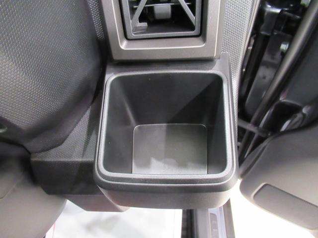 タフト Ｇ　ダーククロムベンチャー　パノラマモニター　９インチディスプレイオーディオ　ドライブレコーダー　シートヒーター　ＵＳＢ入力端子　Ｂｌｕｅｔｏｏｔｈ　オートライト　キーフリー　ティーゼットデオプラス　エコアイドル非装着車（31枚目）