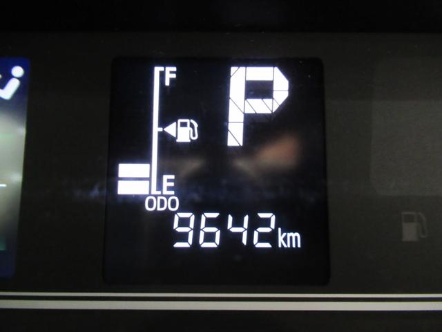 タント カスタムＲＳ　パノラマモニター　７インチナビ　ドライブレコーダー　両側パワースライドドア　シートヒーター　ＵＳＢ入力端子　Ｂｌｕｅｔｏｏｔｈ　オートライト　キーフリー　アイドリングストップ　ティーゼットデオプラス（11枚目）