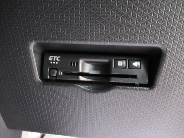 タント カスタムRS シートヒーター 両側パワースライドドア オートライト キーフリー アイドリングストップ USB入力端子 衝突被害軽減システム レーンアシスト オートマチックハイビーム ティーゼットデオプラス(17枚目)