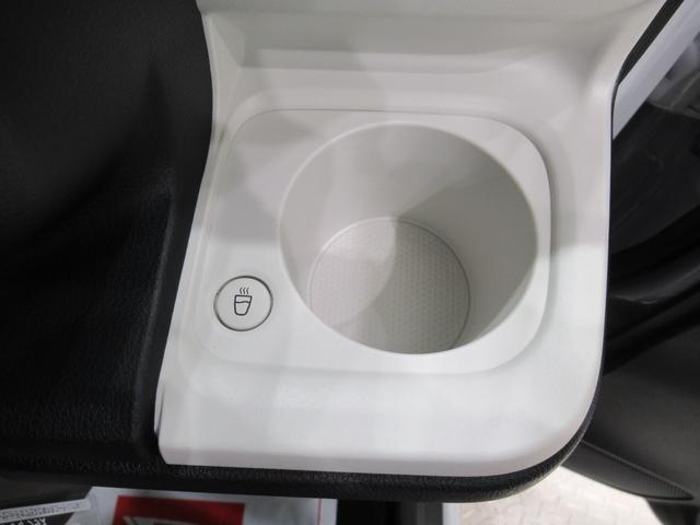 ムーヴキャンバス ストライプスＧターボ　シートヒーター　両側パワースライドドア　オートライト　キーフリー　アイドリングストップ　ＵＳＢ入力端子　ホッとカップホルダー　ティーゼットデオプラス（33枚目）