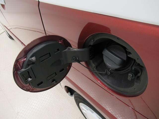 ムーヴキャンバス ストライプスＧターボ　シートヒーター　両側パワースライドドア　オートライト　キーフリー　アイドリングストップ　ＵＳＢ入力端子　ホッとカップホルダー　ティーゼットデオプラス（48枚目）