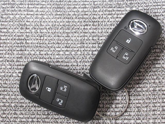 ムーヴキャンバス ストライプスＧターボ　シートヒーター　両側パワースライドドア　オートライト　キーフリー　アイドリングストップ　ＵＳＢ入力端子　ホッとカップホルダー　ティーゼットデオプラス（53枚目）