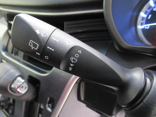 ムーヴ カスタムＸ　ＳＡ　オートライト　キーフリー　アイドリングストップ　ＣＤチューナー　電動格納式ドアミラー　衝突被害軽減システム　エアコン　パワーステアリング　パワーウィンドウ　運転席エアバッグ　ＡＢＳ（17枚目）