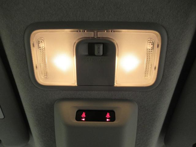 ムーヴキャンバス ストライプスＧ　両側パワースライドドア　シートヒーター　ＵＳＢ入力端子　ホッとカップホルダー　オートライト　キーフリー　アイドリングストップ　衝突被害軽減システム　レーンアシスト　オートマチックハイビーム（32枚目）