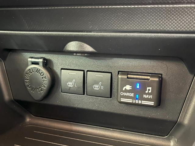 ロッキー プレミアム　シートヒーター　オートライト　キーフリー　アイドリングストップ　パノラマモニター　ナビ　ドライブレコーダー　ＵＳＢ入力端子　Ｂｌｕｅｔｏｏｔｈ　ティーゼットデオプラス（19枚目）