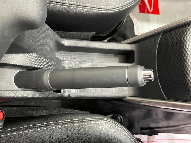 ロッキー プレミアム　シートヒーター　オートライト　キーフリー　アイドリングストップ　パノラマモニター　ナビ　ドライブレコーダー　ＵＳＢ入力端子　Ｂｌｕｅｔｏｏｔｈ　ティーゼットデオプラス（26枚目）