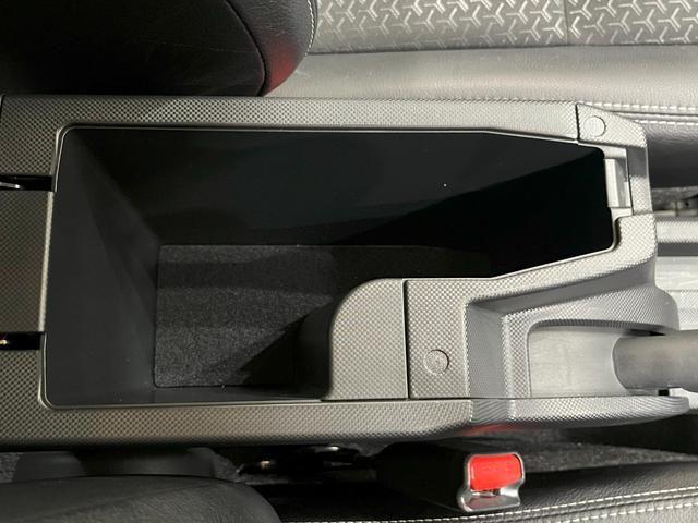 ロッキー プレミアム　シートヒーター　オートライト　キーフリー　アイドリングストップ　パノラマモニター　ナビ　ドライブレコーダー　ＵＳＢ入力端子　Ｂｌｕｅｔｏｏｔｈ　ティーゼットデオプラス（34枚目）