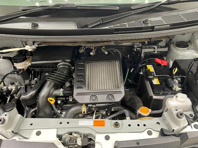 トール カスタムＧターボ　両側パワースライドドア　オートライト　キーフリー　アイドリングストップ　バックモニター　ナビ　ドライブレコーダー　ＵＳＢ入力端子　Ｂｌｕｅｔｏｏｔｈ　ティーゼットデオプラス（9枚目）